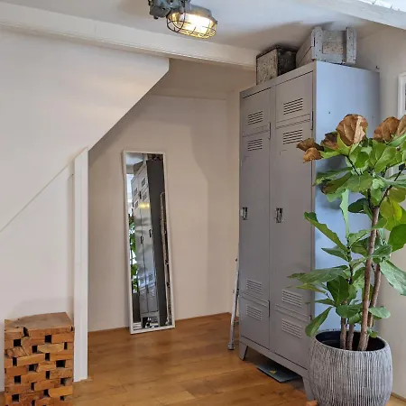 Gasthuis Lanestay Damsquare Amsterdam