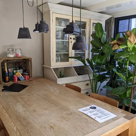 בית הארחה Lanestay Damsquare